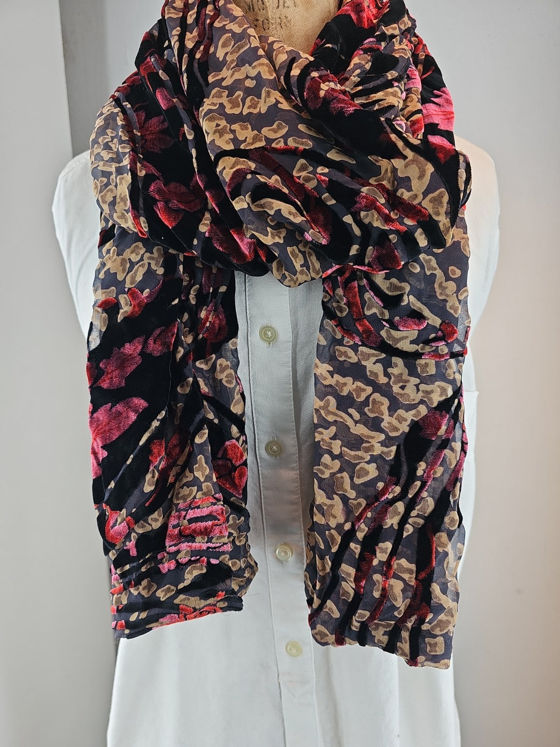 Autumn Noir Scarf