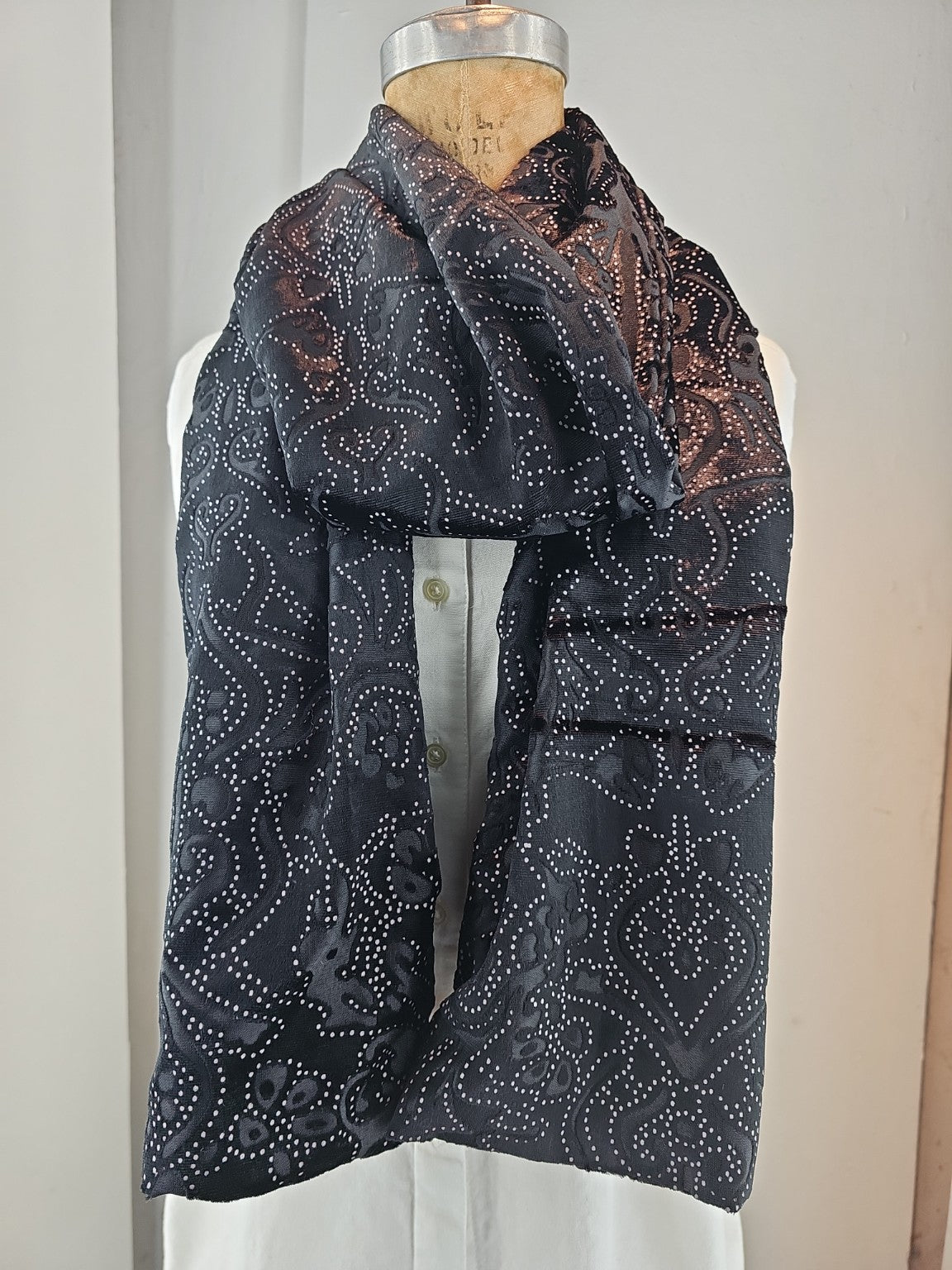 Midnight Lace (Velvet Filigree Burnout)