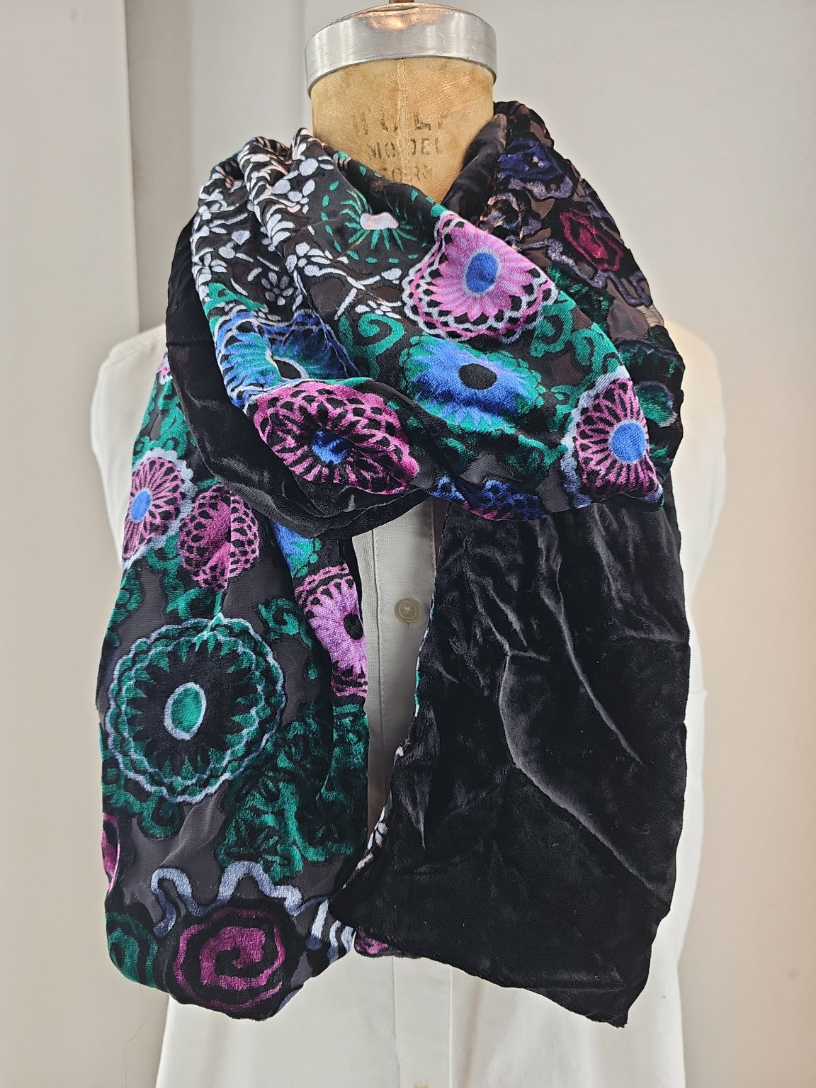 Noir Bloom Scarf