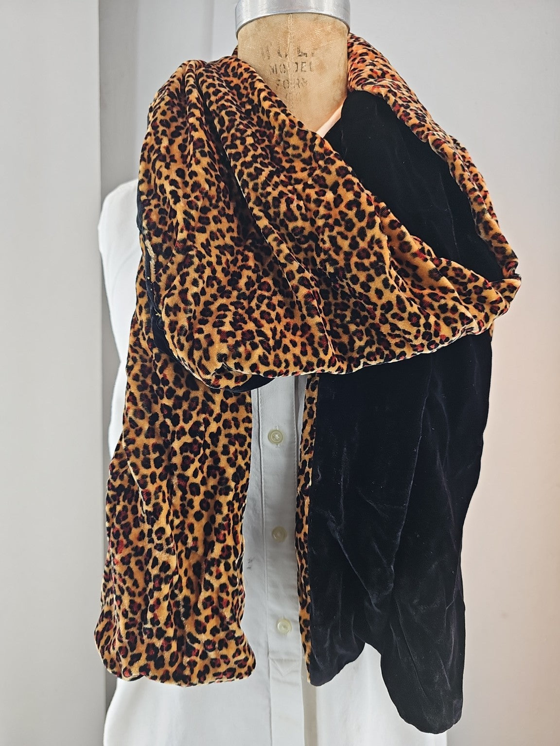 Cheetah Noir Luxe (Velvet Animal Print with Ebony Back)