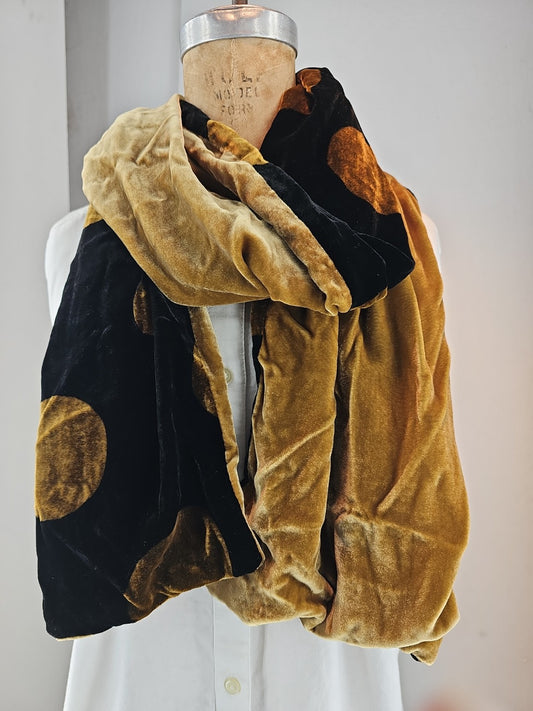 Golden Eclipse (Burnout Velvet Circle Pattern)