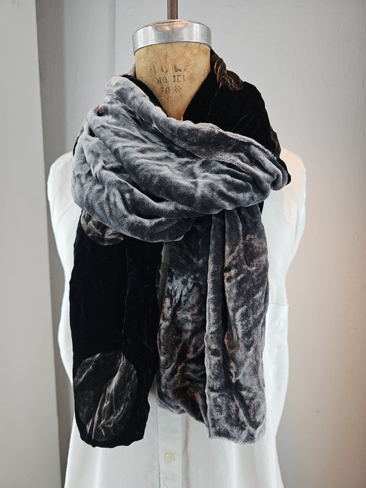 Slate Eclipse (Velvet Burnout Dot Pattern)