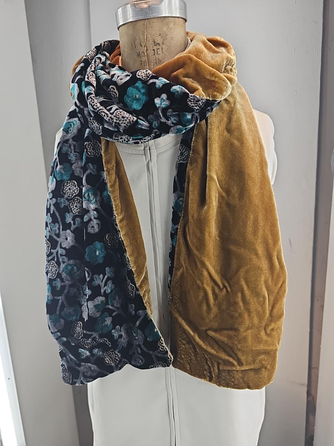 Teal and Silver Floral Scarf with a Golden Camel Back