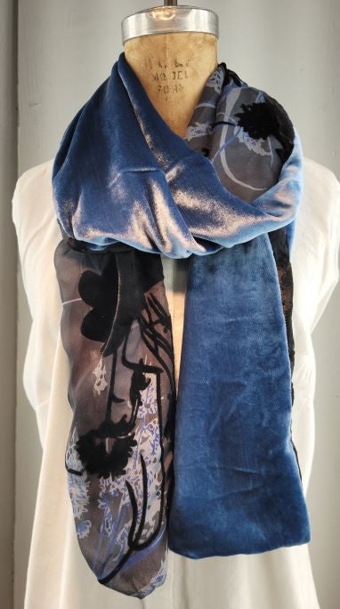 Burnout silk velvet streaming black flower with Slate Blue Velvet Back